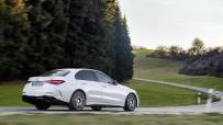 2023-Mercedes-AMG-C43-Sedan-1