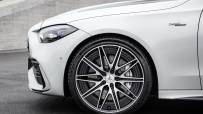 2023-Mercedes-AMG-C43-Sedan-14
