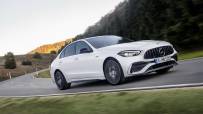 2023-Mercedes-AMG-C43-Sedan-2