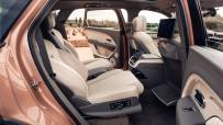 2023-Bentley-Bentayga-EWB-00016