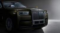 2022-Rolls-Royce-Phantom-14