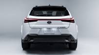 2023-Lexus-UX-F-Sport-4