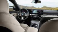 P90462555_highRes_the-new-bmw-330e-tou