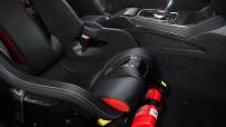 P90458898_highRes_new-edition-of-a-leg