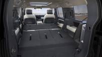 2023-Land-Rover-Defender-130-007