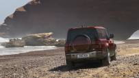 2023-Land-Rover-Defender-130-18