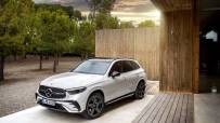 2023-Mercedes-Benz-GLC-47