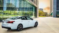 2023-Nissan-Altima-3