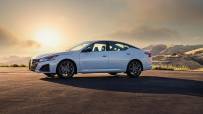2023-Nissan-Altima-6