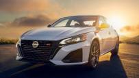 2023-Nissan-Altima-7