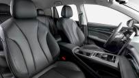 MG5-Electric-Black-Interior