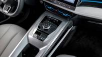 MG5-Electric-Gear-shifter-close-up