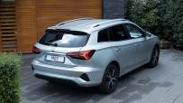 MG5-parked-shot-34-rear-end-01