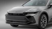 2023-Toyota-Crown-2-1