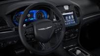 2023-Chrysler-300C-19