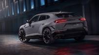 2023-Lamborghini-Urus-S-00002