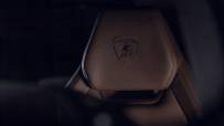 2023-Lamborghini-Urus-S-00016