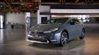 2023-Toyota-Prius-001
