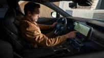 lexus-rx-kv-sapphire-blue-f-sport-500h-lifestyle-663-01a-cl-r1-2
