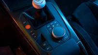 P90488896_highRes_the-bmw-3-0-csl-stat