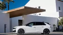 Vauxhall-Astra_GSe-2023-1600-14