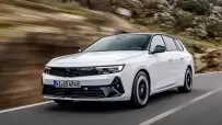 Vauxhall-Astra_Sports_Tourer_GSe-2023-1600-07