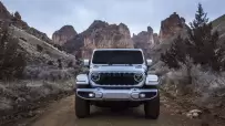 2024-Jeep-Wrangler-055