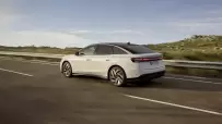 DB2023AU00208