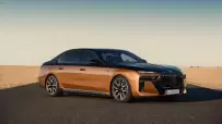 BMW-i7-M70-xDrive-38-scaled