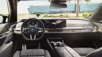 BMW-i7-M70-xDrive-49-scaled