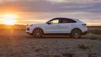 2024-Porsche-Cayenne-14