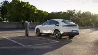 2024-Porsche-Cayenne-15