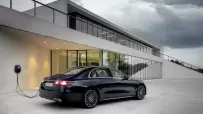 2024-Mercedes-E-Class-23