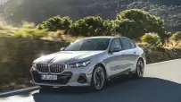 P90505000_highRes_the-new-bmw-i5-edriv