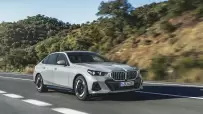 P90505009_highRes_the-new-bmw-i5-edriv