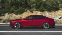 P90505035_highRes_the-new-bmw-i5-m60-x (1)