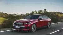 P90505037_highRes_the-new-bmw-i5-m60-x