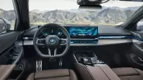 P90505128_highRes_the-new-bmw-i5-edriv