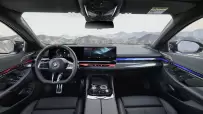 P90505514_highRes_the-new-bmw-i5-m60-x