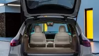 2024-Mercedes-E-Class-wagon-estate-00025