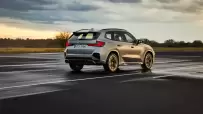 P90509757_highRes_bmw-x1-m35i-m-frozen