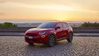 2024-Fiat-600e-RED-12