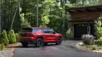 2024-chevrolet-traverse-rs-002