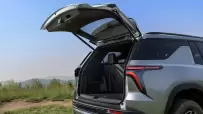 2024-chevrolet-traverse-z71-013