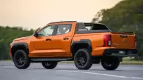 868631l