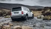 2024-landcruiser-mte-dynamic-001