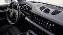 2024-Porsche-Cayenne-Turbo-E-Hybrid-11
