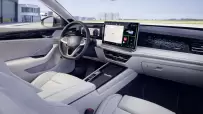 DB2023AU00893_large