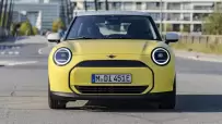 P90537218_highRes_mini-cooper-e-02-202