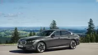 P90524311_highRes_the-new-bmw-530e-sop